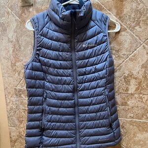 Columbia small vest